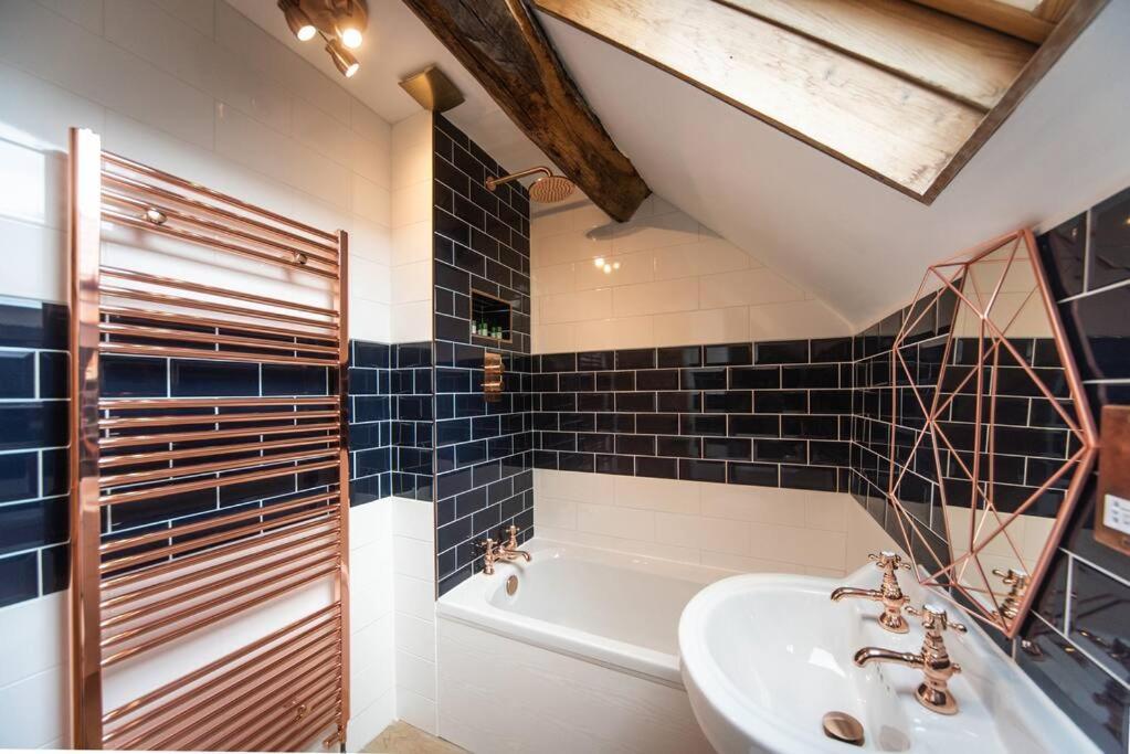 Holiday home The On The Square, Wensley - Derbyshire Country Cottage.